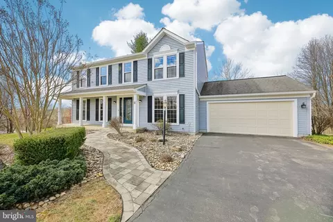 2 Ivy Hill Dr, Middletown, MD 21769