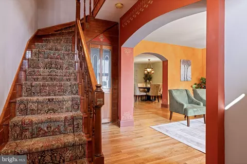Entry Way - 101 W 4th St, Frederick, MD 21701 photo 2 of 17