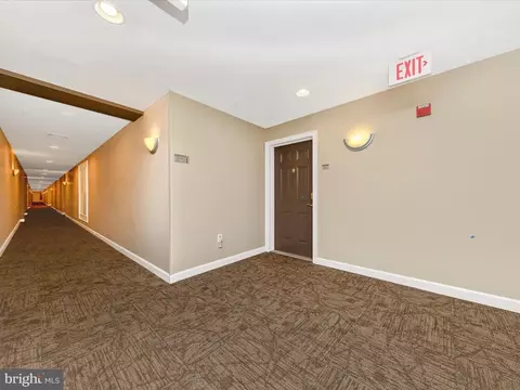 Entry Way - 35 E All Saints St #305, Frederick, MD 21701 photo 4 of 6