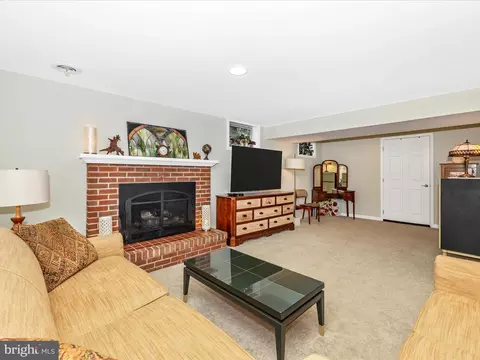 Living - 16 Kline Blvd, Frederick, MD 21701 photo 2 of 4