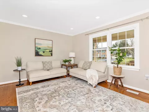 Living - 7094 Autumn Leaf Ln, Frederick, MD 21702 photo 1 of 3