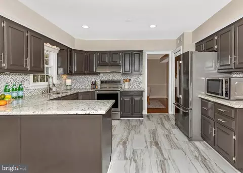 Kitchen - 7094 Autumn Leaf Ln, Frederick, MD 21702 photo 1 of 3