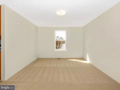 595 Old Stage Rd, Frederick, MD 21703 photo 10