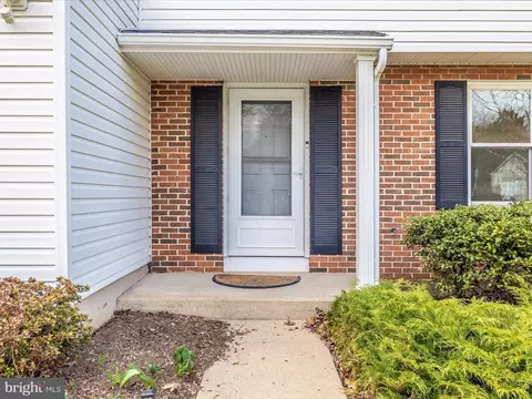 595 Old Stage Rd, Frederick, MD 21703 photo 2