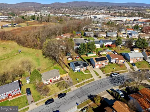View/Area - 1335 Orchard Way, Frederick, MD 21703 photo 5 of 8