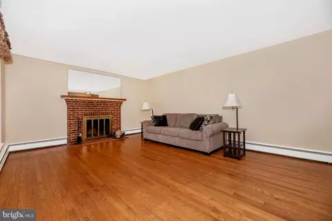 Living - 509 E Main St, Middletown, MD 21769 photo 3 of 5