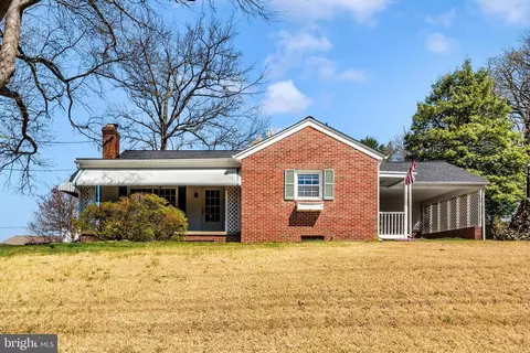 Exterior - 509 E Main St, Middletown, MD 21769 photo 1 of 5