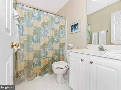 Bath - 3642 Sprigg Street South St, Frederick, MD 21704 photo 5 of 6