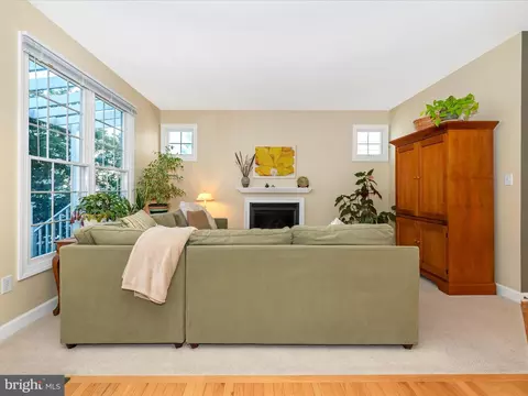 Living - 3642 Sprigg Street South St, Frederick, MD 21704 photo 3 of 5
