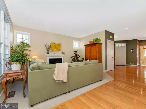 Living - 3642 Sprigg Street South St, Frederick, MD 21704 photo 4 of 5