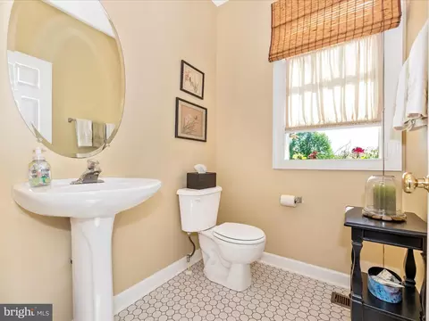 Bath - 3642 Sprigg Street South St, Frederick, MD 21704 photo 1 of 6