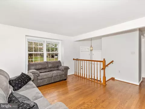 7971 Parkland Pl, Frederick, MD 21701 photo 5