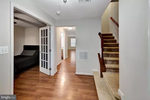 Entry Way - 2063 Spring Run Cir, Frederick, MD 21702 photo 1 of 4