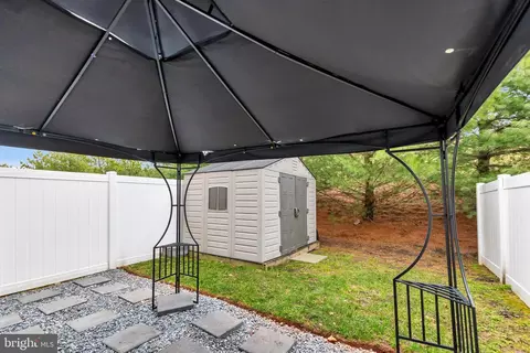 Exterior - 2063 Spring Run Cir, Frederick, MD 21702 photo 4 of 4