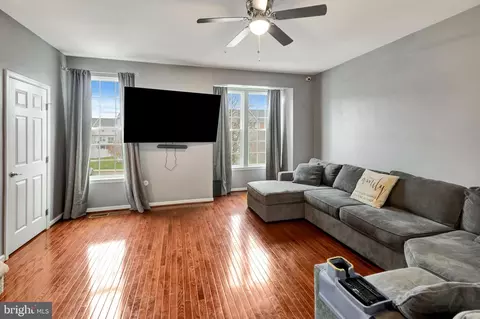 Living - 2063 Spring Run Cir, Frederick, MD 21702 photo 1 of 1