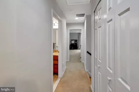 Entry Way - 2063 Spring Run Cir, Frederick, MD 21702 photo 4 of 4