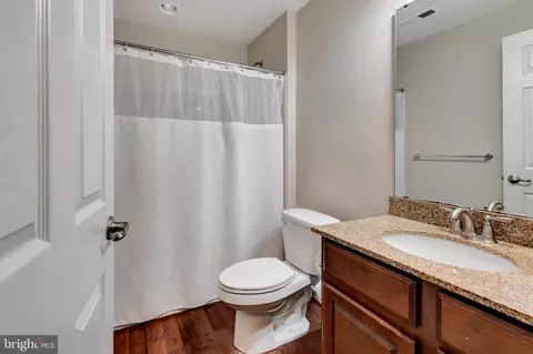 Bath - 2063 Spring Run Cir, Frederick, MD 21702 photo 1 of 3