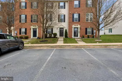 Exterior - 2063 Spring Run Cir, Frederick, MD 21702 photo 2 of 4
