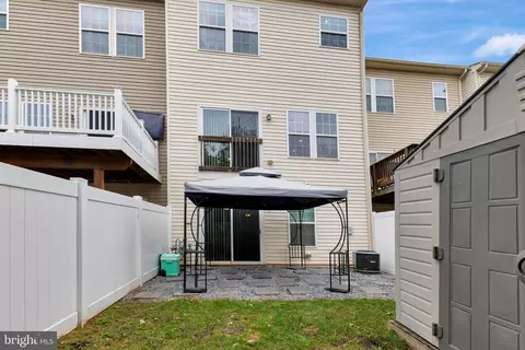 Exterior - 2063 Spring Run Cir, Frederick, MD 21702 photo 3 of 4