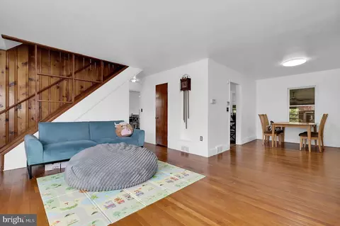 404 Biggs Ave, Frederick, MD 21702 photo 4