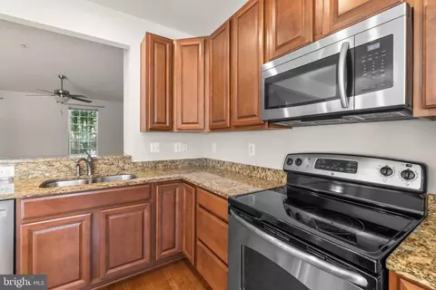 Kitchen - 2061 Spring Run Cir, Frederick, MD 21702 photo 4 of 4
