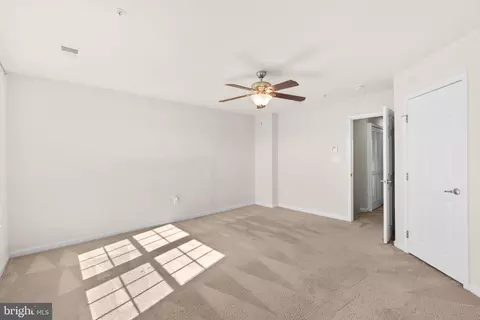 Bedroom - 2061 Spring Run Cir, Frederick, MD 21702 photo 2 of 7