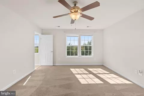 Bedroom - 2061 Spring Run Cir, Frederick, MD 21702 photo 1 of 7