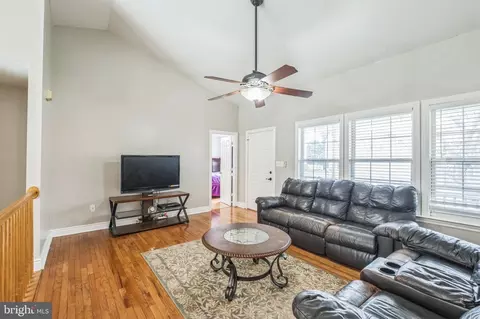 Entry Way - 812 Aztec Dr, Frederick, MD 21701 photo 1 of 3
