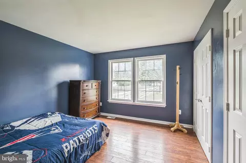 Bedroom - 812 Aztec Dr, Frederick, MD 21701 photo 3 of 3