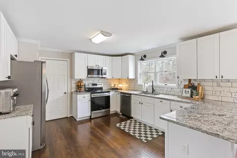 Kitchen - 3234 Bidle Rd, Middletown, MD 21769 photo 1 of 2