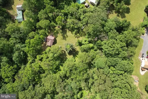 16142 B Kelbaugh Rd, Thurmont, MD 21788