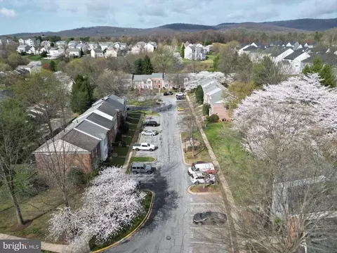 View/Area - 2210 W Palace Green Ter W, Frederick, MD 21702 photo 2 of 9