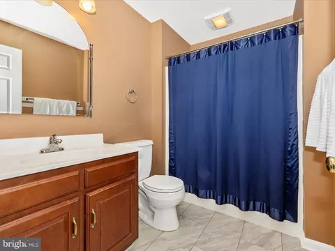 Bath - 2420 Cobblestone Way, Frederick, MD 21702 photo 4 of 4
