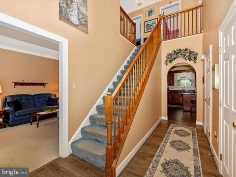 Entry Way - 2420 Cobblestone Way, Frederick, MD 21702 photo 2 of 4