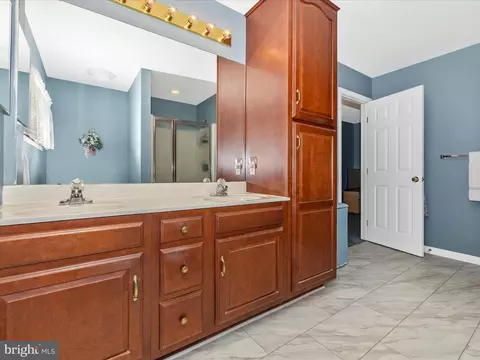 Bath - 2420 Cobblestone Way, Frederick, MD 21702 photo 3 of 4