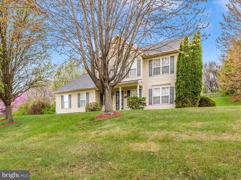 Exterior - 2233 W Greenleaf Dr, Frederick, MD 21702 photo 8 of 11