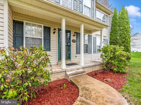 Exterior - 2233 W Greenleaf Dr, Frederick, MD 21702 photo 10 of 11