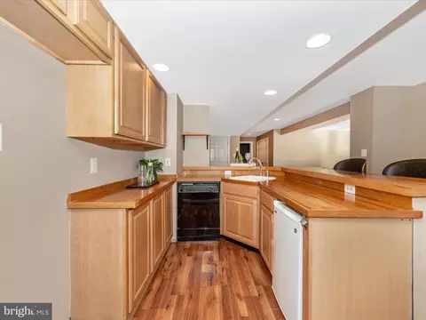 Kitchen - 3608 John Simmons Ct, Frederick, MD 21704 photo 8 of 9