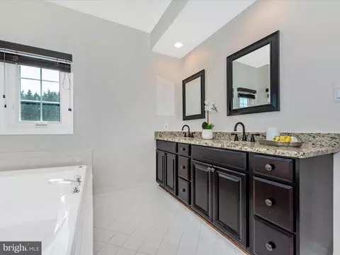 Bath - 3608 John Simmons Ct, Frederick, MD 21704 photo 3 of 8