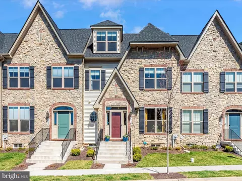 2550 Island Grove Blvd, Frederick, MD 21701