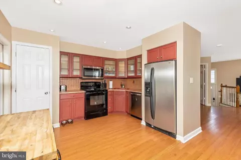 6069 Flagstone Ct, Frederick, MD 21701 photo 11