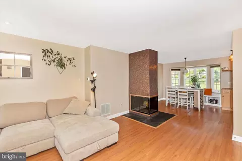 6069 Flagstone Ct, Frederick, MD 21701 photo 6