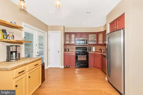 6069 Flagstone Ct, Frederick, MD 21701 photo 10