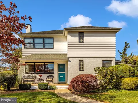 303 Magnolia Ave, Frederick, MD 21701