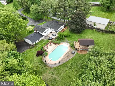 13108 Manor Dr, Mount Airy, MD 21771