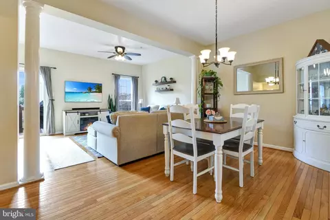 Dining - 2024 Sumner Dr, Frederick, MD 21702 photo 2 of 2