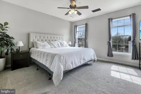 Bedroom - 2024 Sumner Dr, Frederick, MD 21702 photo 2 of 5