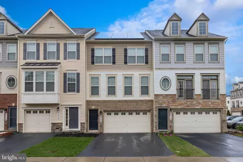 6552 Britannic Pl, Frederick, MD 21703 photo 2