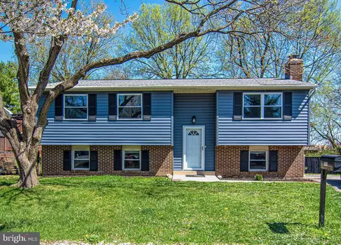 1784 Valleyside Dr, Frederick, MD 21702