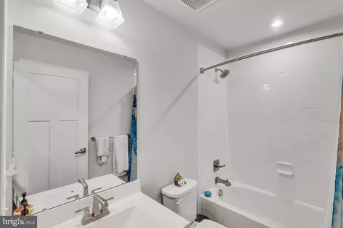 Bath - 5803 Barts Way, Frederick, MD 21704 photo 1 of 2